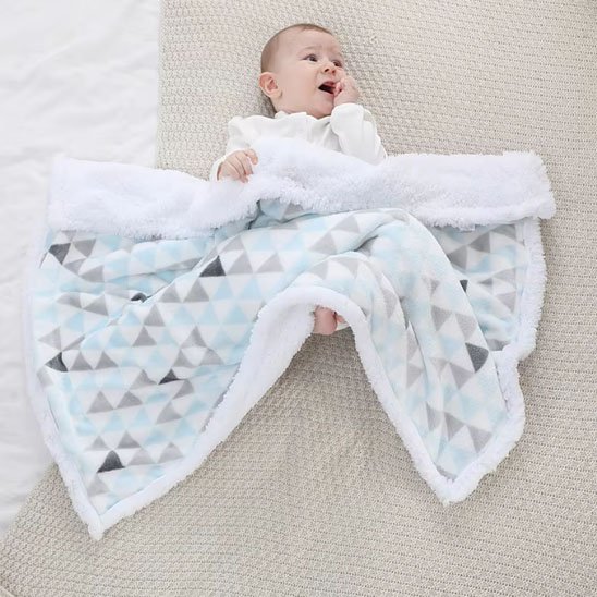 Couverture bébé idéale pour les sorties hivernale